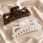 Vivienne Oversized Hair Claws AVEBLANC