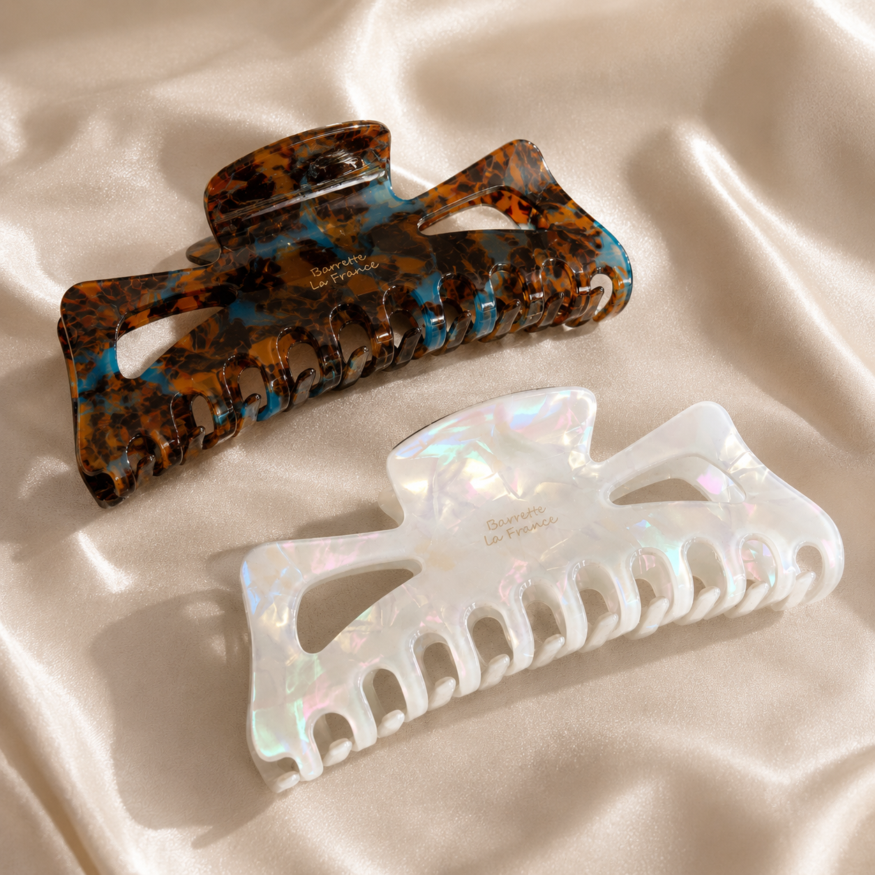Vivienne Oversized Hair Claws AVEBLANC